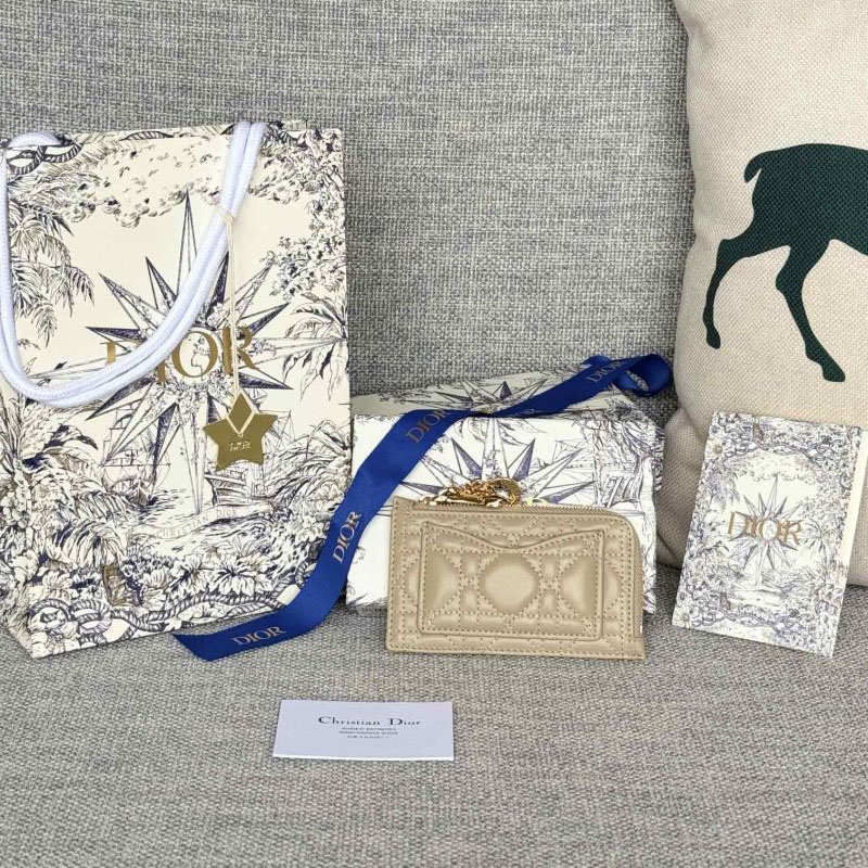 chr1st1an D10r wallet